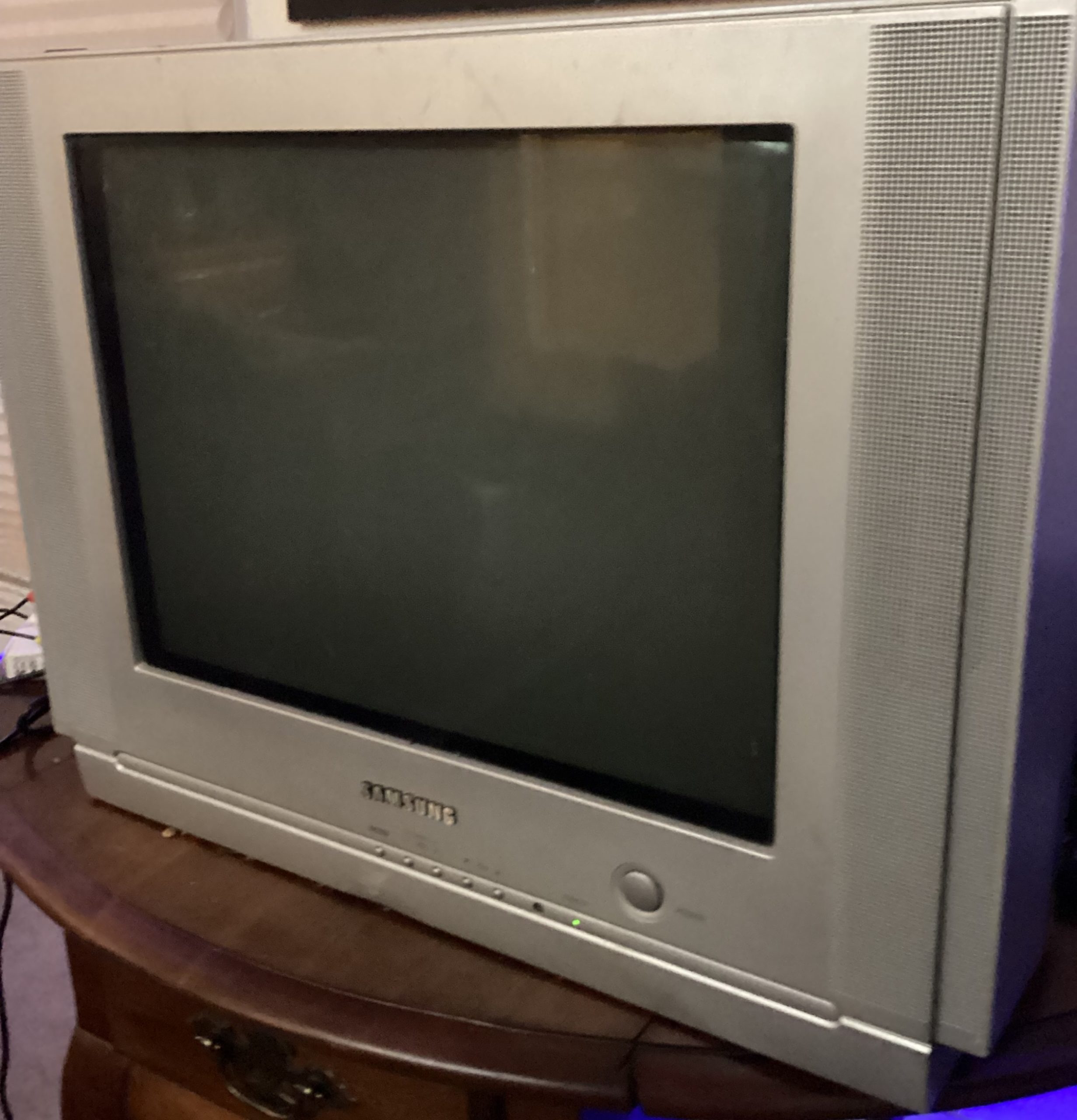 CRT tv